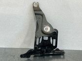 Engine bonnet/hood hinges
