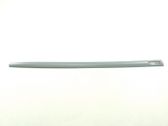Moulure, baguette/bande protectrice d'aile