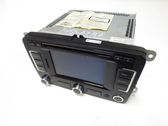 Radio / CD-Player / DVD-Player / Navigation