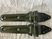 Tailgate/trunk/boot hinge