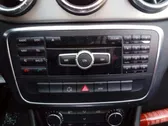 Radio/CD/DVD/GPS-pääyksikkö