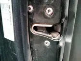 Serrure de porte avant