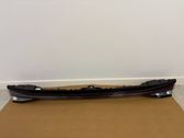Rear light center trim bar blend