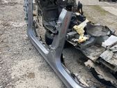 Front sill (body part)