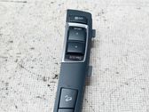 Steering wheel buttons/switches