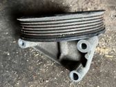 Engine mounting bracket