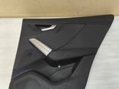 Moldura del tarjetero de la puerta trasera