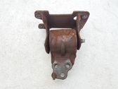 Engine mount bracket