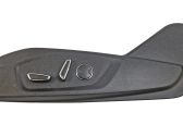 Seat adjustment handle