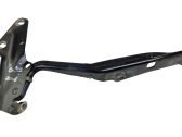 Engine bonnet/hood hinges
