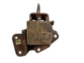 Engine mount bracket