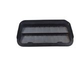 Quarter panel pressure vent