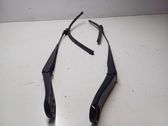 Windshield/front glass wiper blade