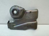 Engine mounting bracket