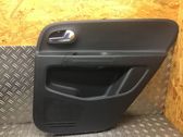 Moldura del tarjetero de la puerta trasera