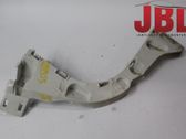 Rear bumper mounting bracket