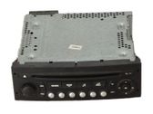 Radio / CD-Player / DVD-Player / Navigation