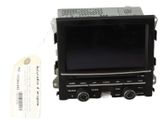 Radio / CD-Player / DVD-Player / Navigation