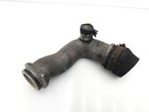 Tuyau de liquide de refroidissement moteur