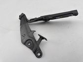 Engine bonnet/hood hinges