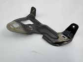 Fender mounting bracket
