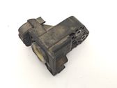 Radiator mount bracket