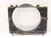 Radiator cooling fan shroud