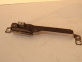 Fender mounting bracket