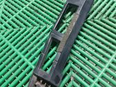 Rear bumper mounting bracket