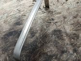 Fuel tank mounting bracket