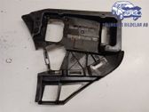 Rear bumper mounting bracket