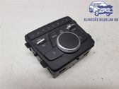 Radio / CD-Player / DVD-Player / Navigation
