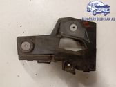 Rear bumper mounting bracket