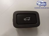 Tailgate/boot open switch button
