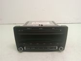 Radio / CD-Player / DVD-Player / Navigation