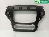 Radio/GPS head unit trim