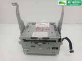 Radio / CD-Player / DVD-Player / Navigation