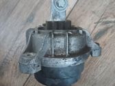 Engine mount vacuum valve