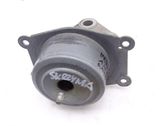 Engine mount vacuum valve