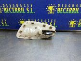 Manecilla interna puerta delantera
