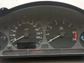 Speedometer (instrument cluster)