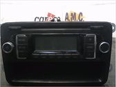 Radio / CD-Player / DVD-Player / Navigation