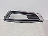 Etupuskurin alempi jäähdytinsäleikkö