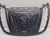 Head unit multimedia control