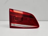 Tailgate rear/tail lights