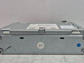 Radio / CD-Player / DVD-Player / Navigation