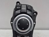 Head unit multimedia control