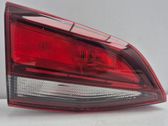 Tailgate rear/tail lights