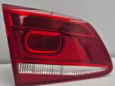 Tailgate rear/tail lights