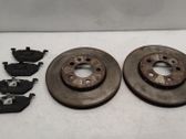 Bremsscheiben und Bremssättel eingestellt